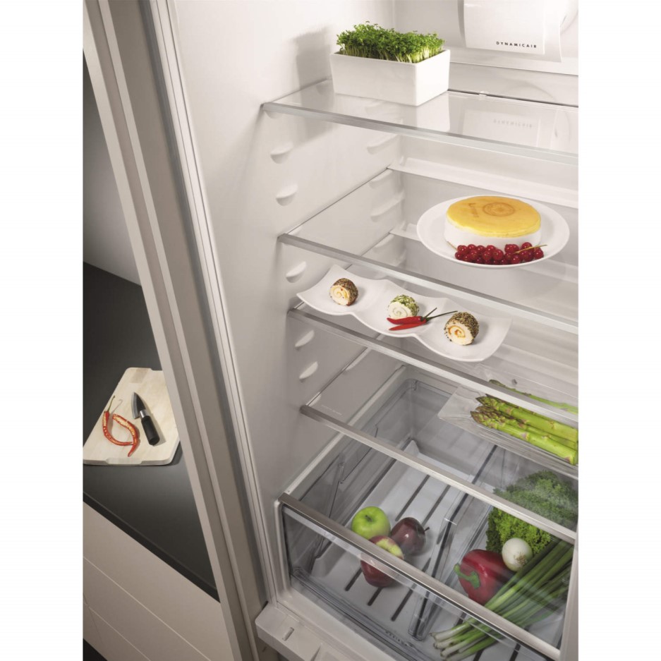AEG SCT81900S0 Integrated Fridge Freezer Appliances Direct