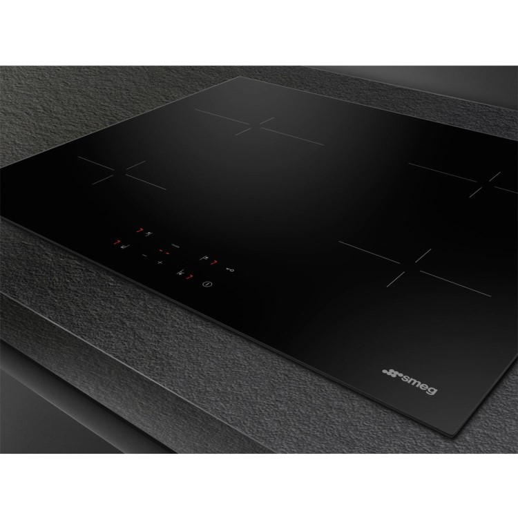 Smeg 60cm 4 Zone Ceramic Hob - Black