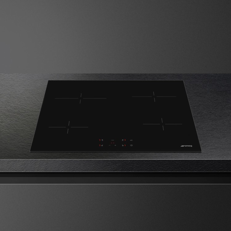 Smeg 60cm 4 Zone Ceramic Hob - Black