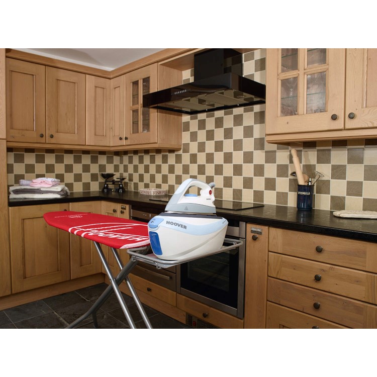 Hoover SFM4002 IronSteam Steam Generator Iron White And Blue