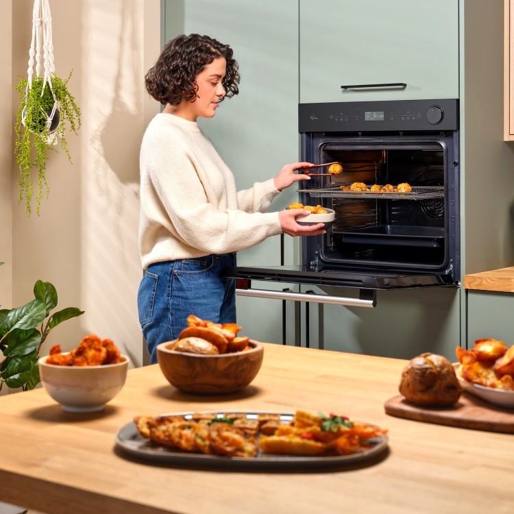 Hotpoint Class 4 SI4S854CBL Air Fry Electric Single Oven with Active