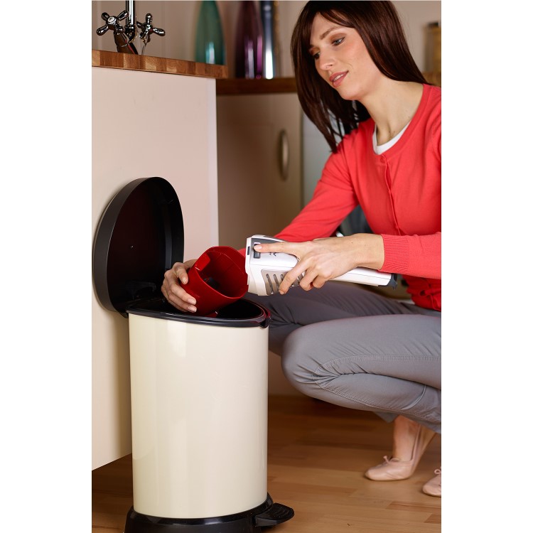 Hoover SJ60DA6-100 Handy 6V Handheld Vacuum Cleaner - Red & White