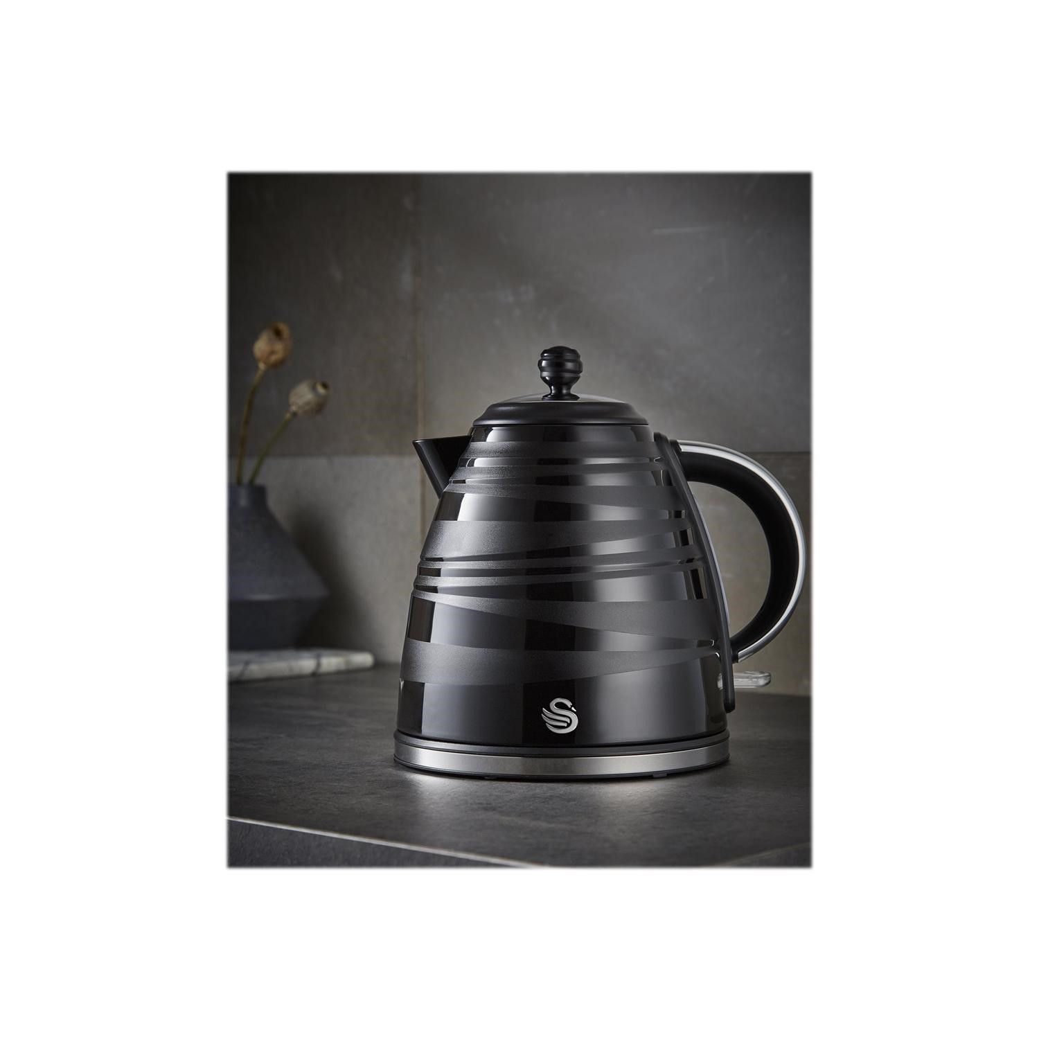 Swan SK31050BN 1.7L Symphony Kettle Swan SK31050BN 1.7L Jug Kettle Black