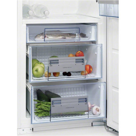 AEG SKZ71800F0 Large Capacity 1.8m Tall In-column Integrated Fridge with Longfresh Food Preservation Zones