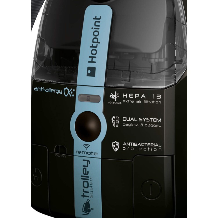 Hotpoint SLD10BAB Anti Allergy Bagless Vacuum Cleaner Black And Blue