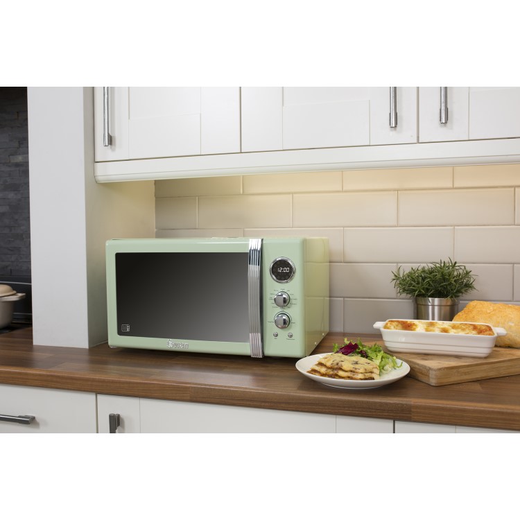 Swan SM22080GN Retro Digital 25L 900W Freestanding Microwave - Green
