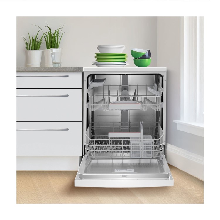Bosch Series 4 13 Place Settings Freestanding Dishwasher - White