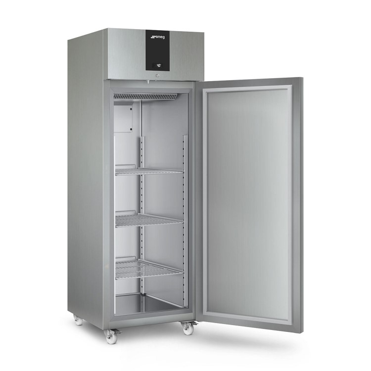 Smeg SPR07PDXR Single Door Fridge 700Ltr GN 2/1 Compatible - Ventilated Cooling "A" Rated
