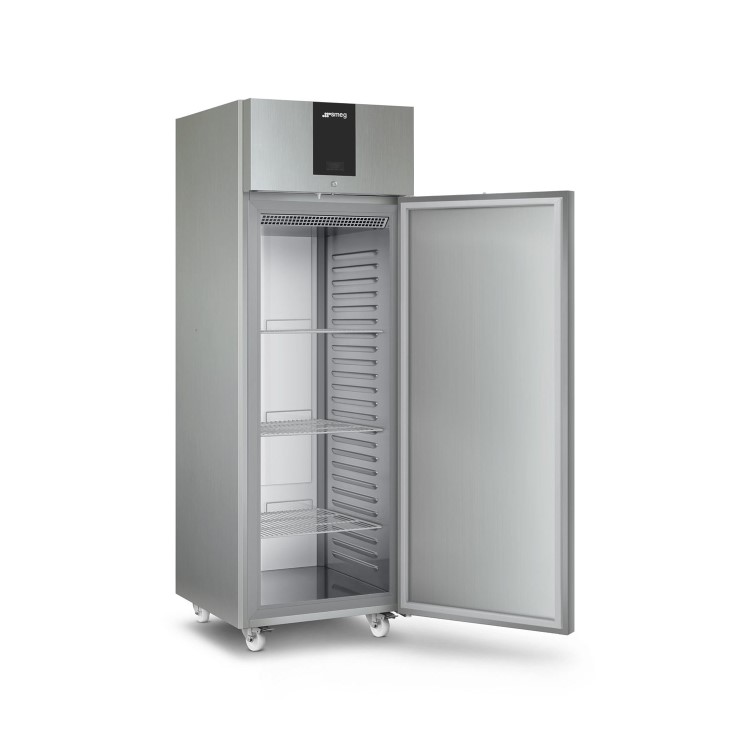 Smeg SPRF7PDXR Single Door Fridge 700Ltr  GN2/1 Compatible - Ventilated Cooling "A" Rated