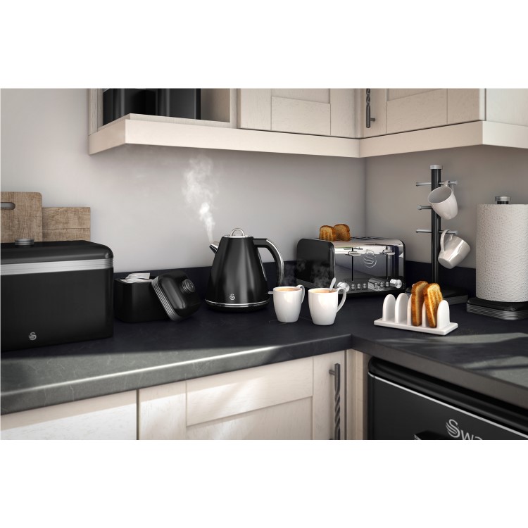 Swan ST19020BN Retro Style 4-slice Toaster - Black