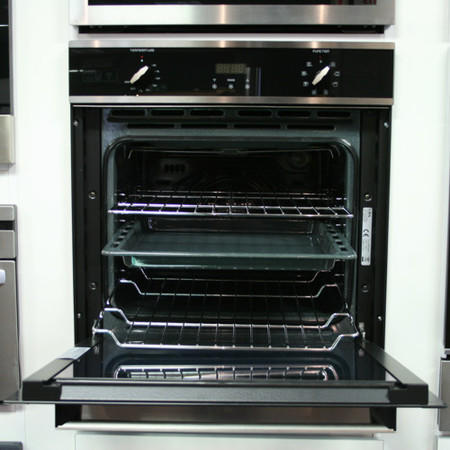 CDA SV150SS Eight Function Electric Built-in Single Oven Stainless Steel