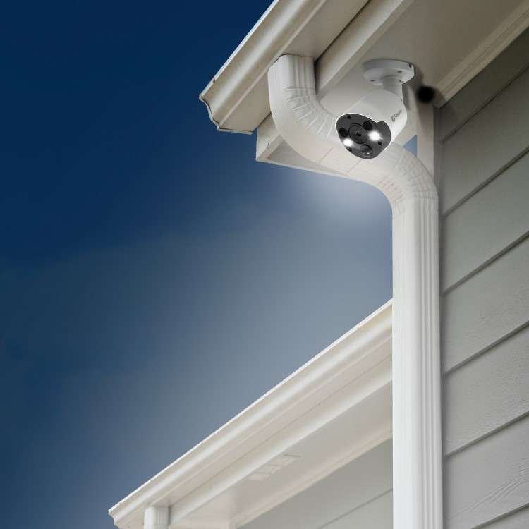 Swann 5MP Super HD Thermal Sensing Analogue Spotlight Bullet Camera - 1 Pack
