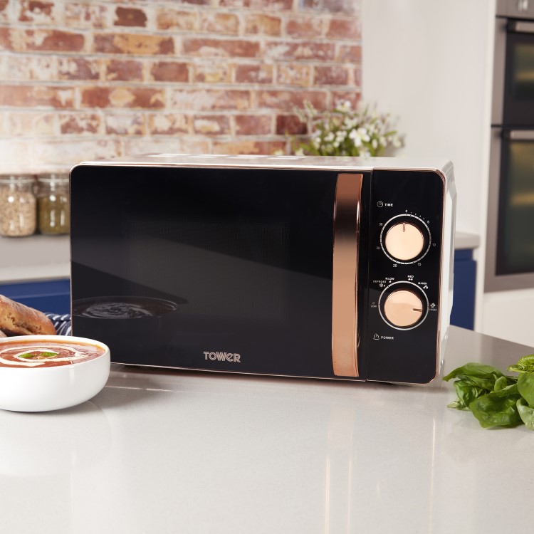 Tower T24020W 20L 800W Freestanding Microwave - Rose Gold And White