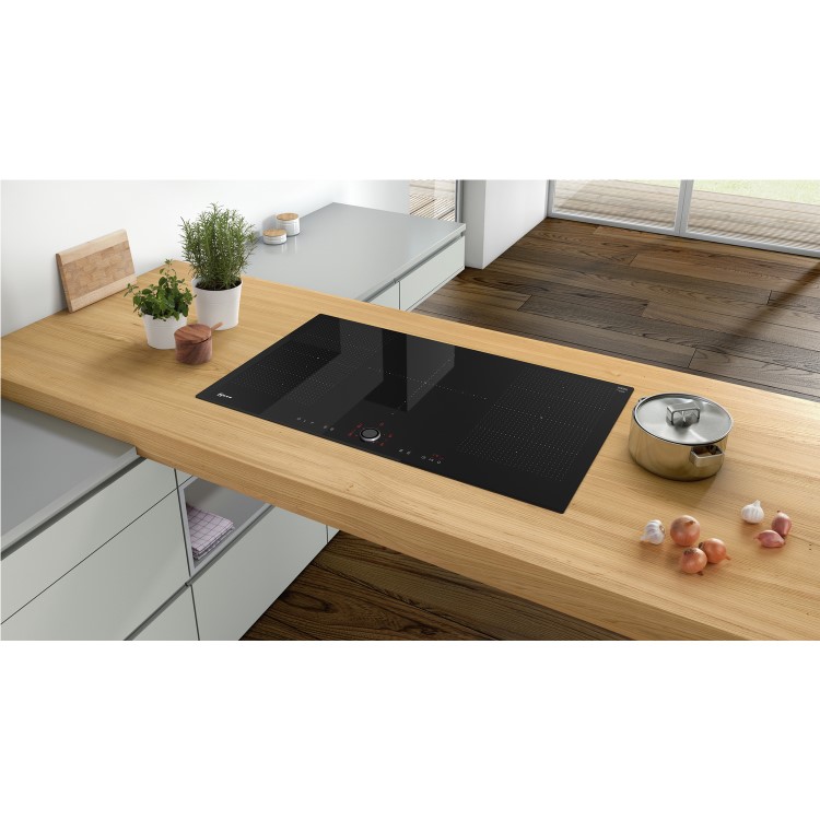 GRADE A1 - Neff T59FT50X0 92cm TwistPad Control Five Zone Induction Hob With 2 FlexInduction Zones Black