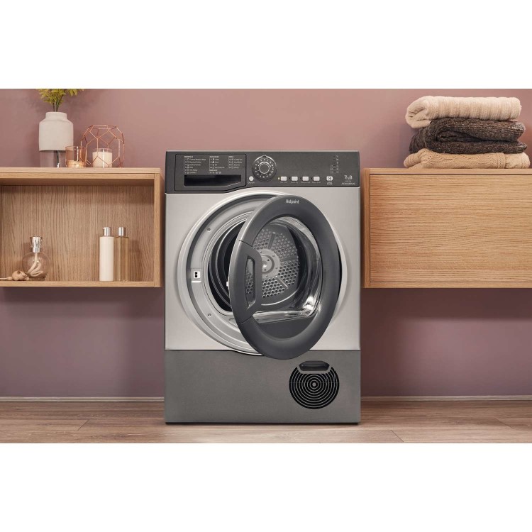 GRADE A2 - Hotpoint TCFS73BGG 7kg Freestanding Condenser Sensor Tumble Dryer Graphite