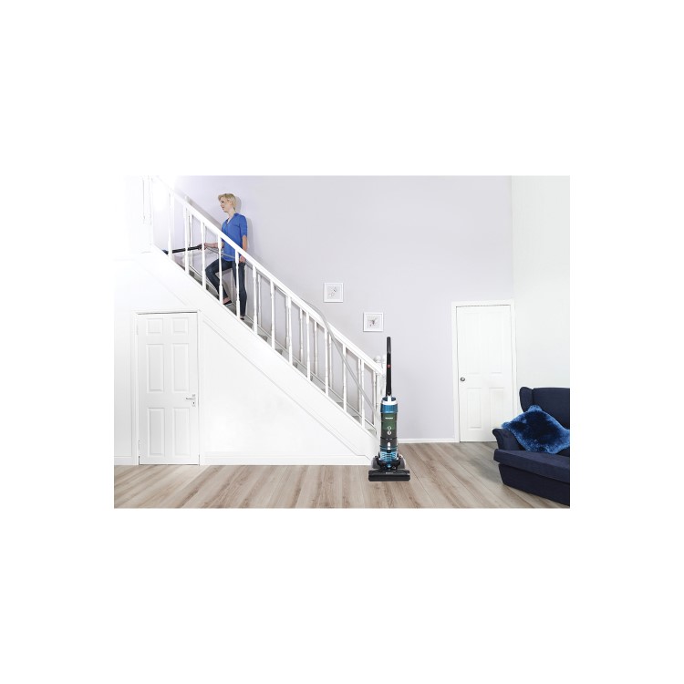 Hoover TH31BO01 Breeze Evo Upright Vacuum Cleaner