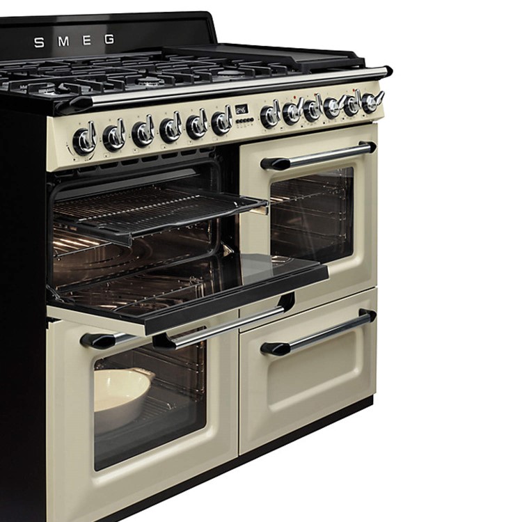 GRADE A2 - Light cosmetic damage - Smeg TR4110P1 Victoria Traditional 110cm Dual Fuel Range Cooker - Cream