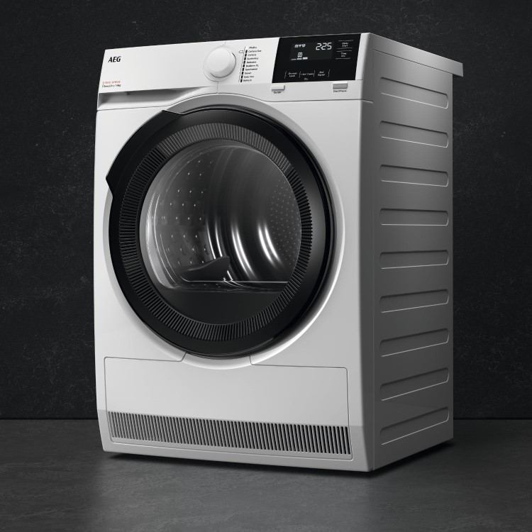 AEG 7000 Series SensiDry&reg; 9kg Heat Pump Tumble Dryer - White