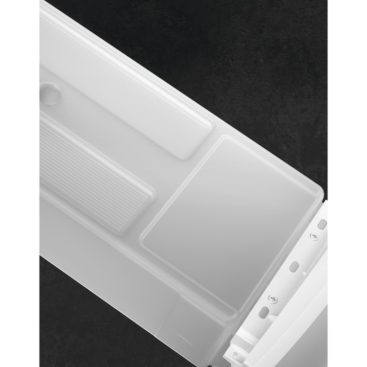 Refurbished AEG 9000 Series TR959M6BC Freestanding Heat Pump 9KG Tumble Dryer White