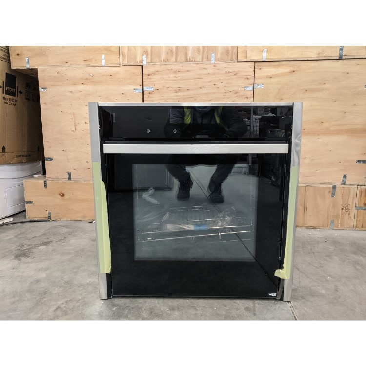 Refurbished Neff B58VT68H0B N90 Multifunction Single Oven With VarioSteam & SLIDE&HIDE Door - Black With Steel T