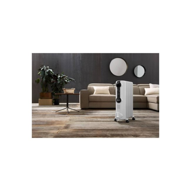Delonghi Radia S TRRS0920 2kW Oil Filled Radiator with 5 Year Warranty |  Appliances Direct
