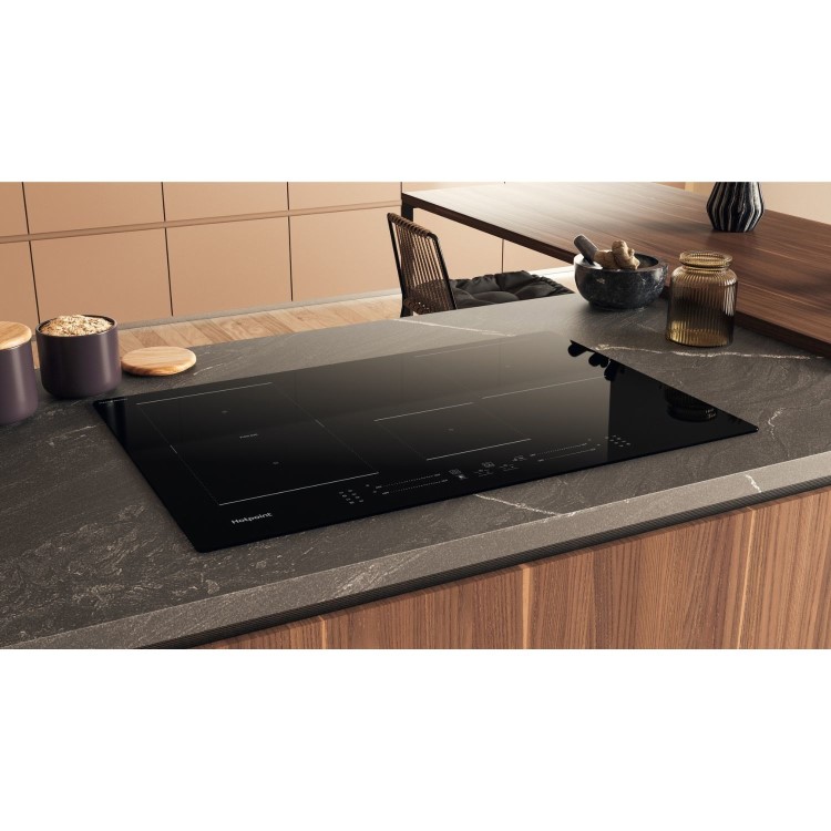 Refurbished Hotpoint TS6477CCPNE 77cm 4 Zone Induction Hob with Flexi Duo