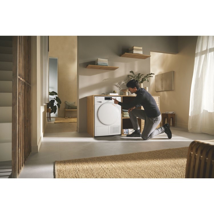 Miele 8Kg Heat Pump Tumble Dryer - White 