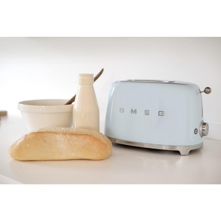 Smeg TSF01PBUK 2-Slice Retro Pastel Blue Toaster – Stylish Fast Toasting
