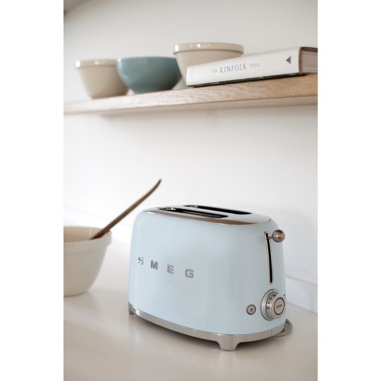 Smeg TSF01PBUK 2-Slice Retro Pastel Blue Toaster – Stylish Fast Toasting