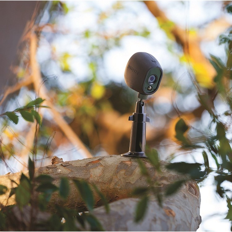 Netgear Arlo Camera Outdoor Mount in Black