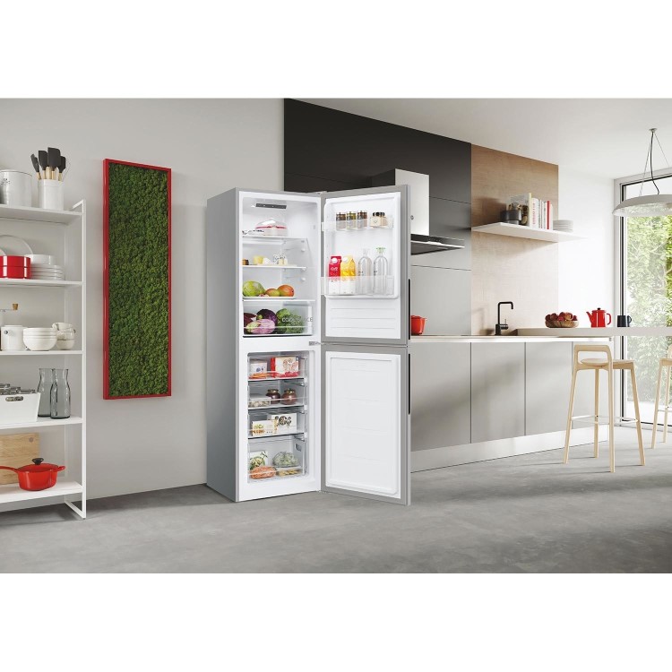 Hoover 252 Litre 50/50 Freestanding Fridge Freezer - Silver