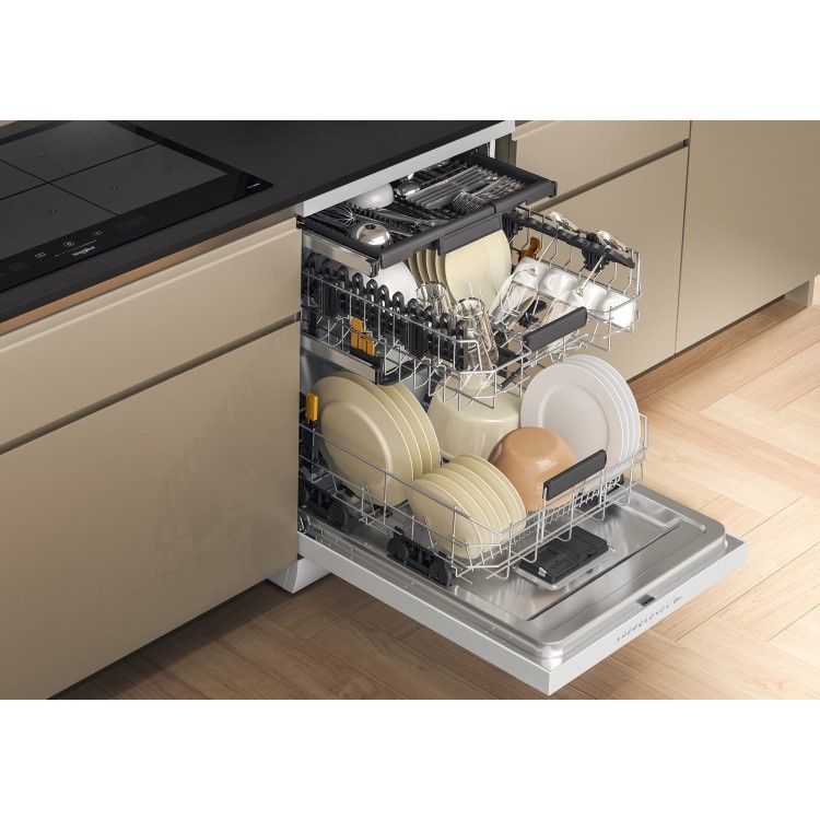 Refurbished 15 Place Freestanding Dishwasher, White, D-rated, MaxiSpace, 6th Sense, PowerClean PRO, Natural Dry