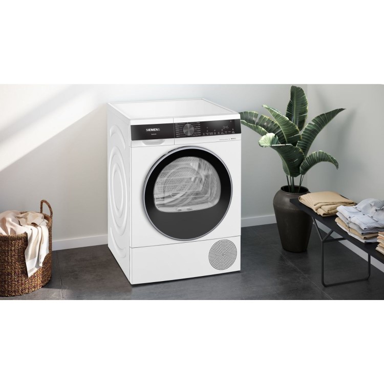 Siemens iQ500 9kg Heat Pump Tumble Dryer - White