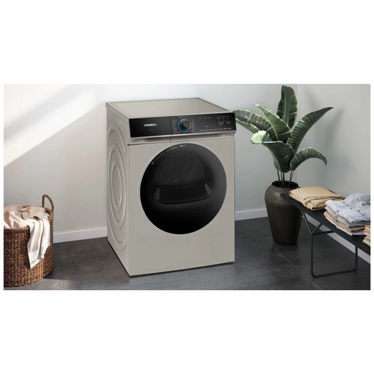Siemens iQ700 9kg Heat Pump Tumble Dryer - Silver