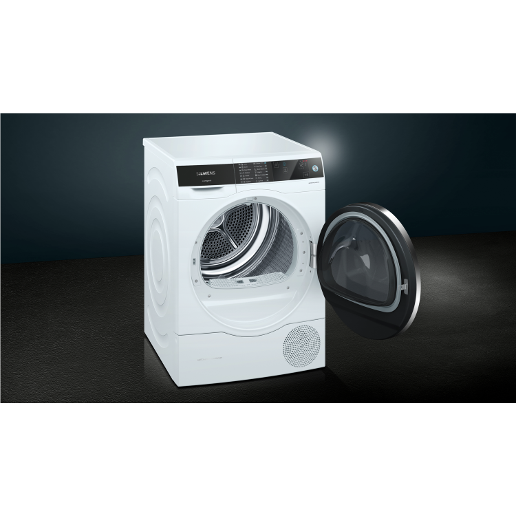 Siemens WT7UH640GB iSensoric selfCleaning Freestanding Condenser Tumble Dryer With Heat Pump 8kg White