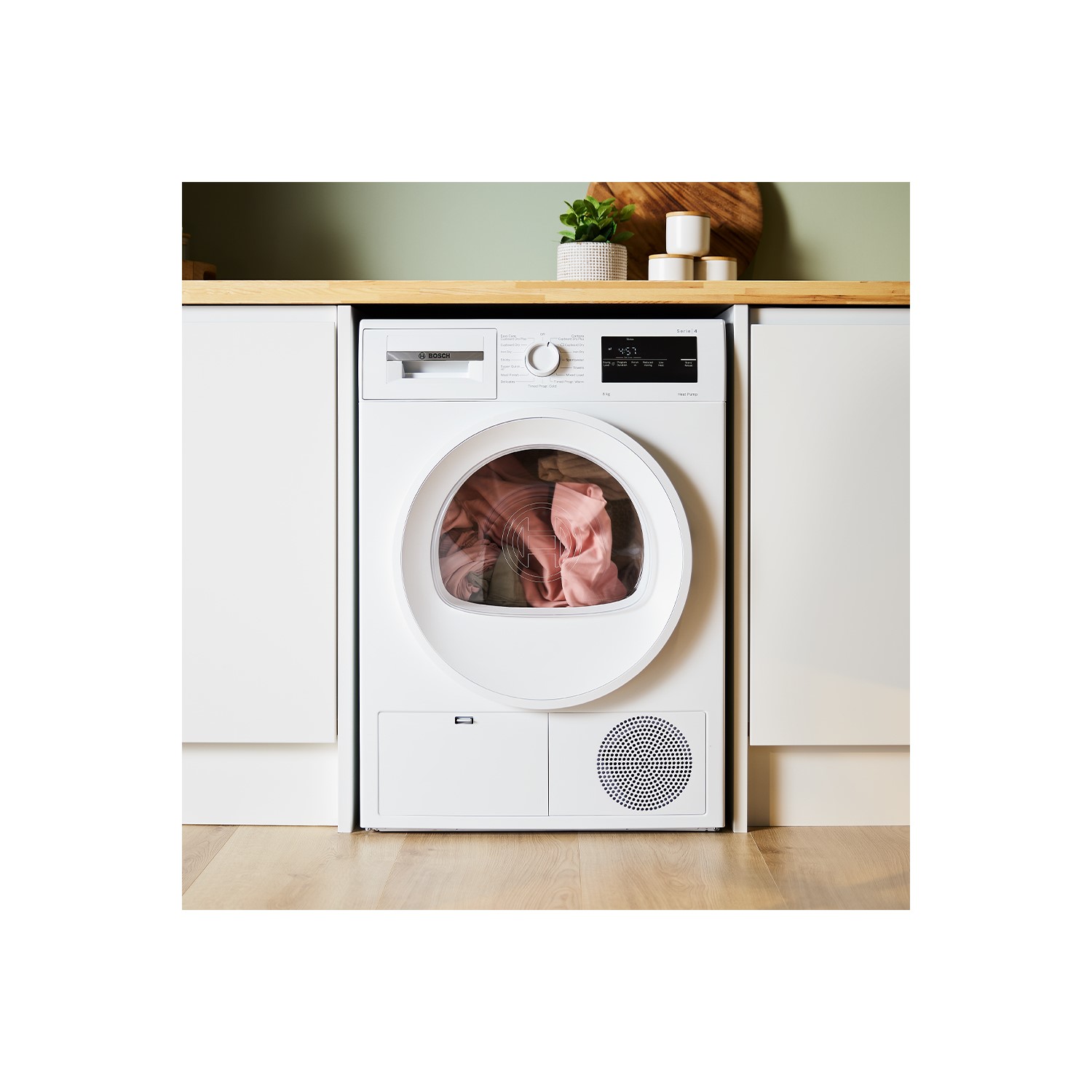 Bosch WTH85225GB Series 4 8kg Heat Pump Tumble Dryer - White Bosch WTH85225GB Series 4 8kg Heat Pump Tumble Dryer - White