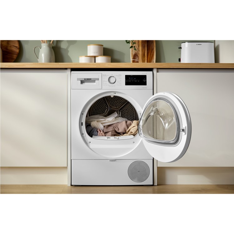 Bosch Series 4 8kg Heat Pump Tumble Dryer - White