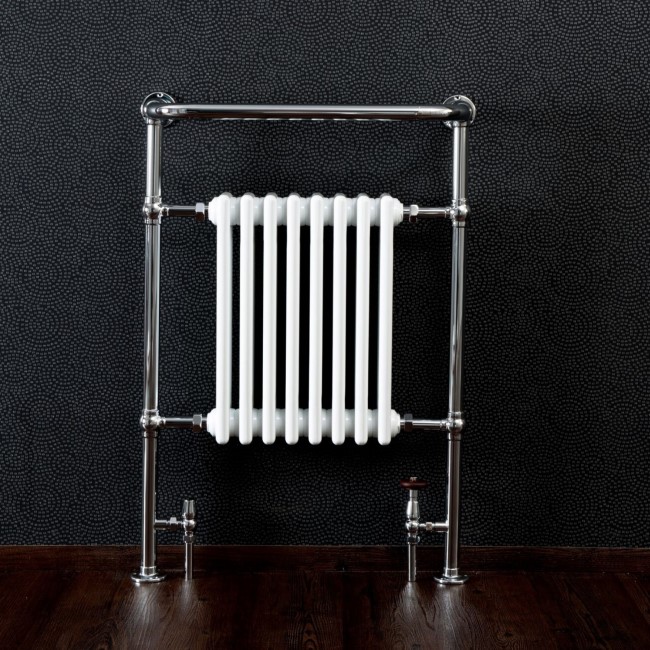 Taylor & Moore Traditional Chrome Heated Towel Rail - 965 x 675mm