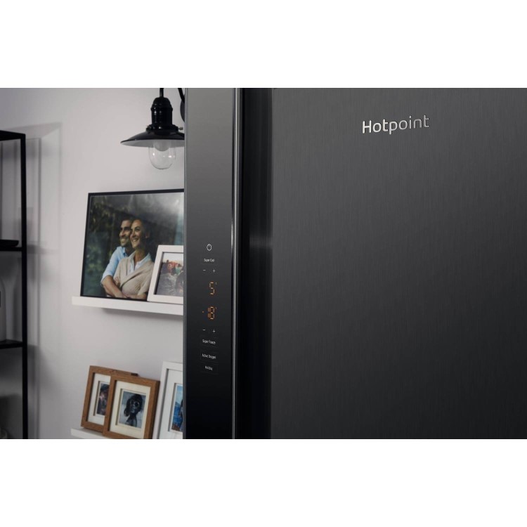 HOTPOINT XUL8T2ZXOV 338 Litre Freestanding Fridge Freezer 60/40 Split Frost Free A++ Energy Rating 60cm Wide - Silver