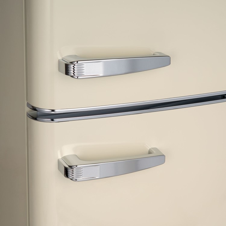Refurbished electriQ eiQ50132RETROCTNF Freestanding 153 Litre 60/40 Retro Frost Free Fridge Freezer Cream
