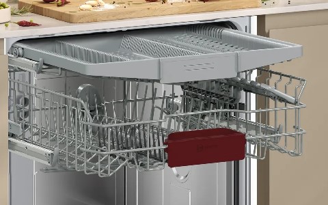 dishwasher with adjustable baskets.
