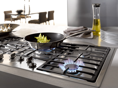 Gas Hobs with Electronic Controls