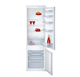 Freestanding Fridge Freezers