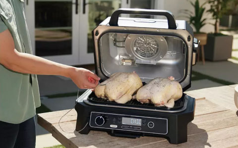 INCLUDES A BUILT-IN PROBE