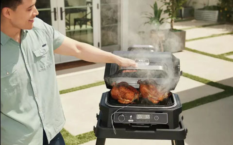 BUILT-IN SMOKER BOX
