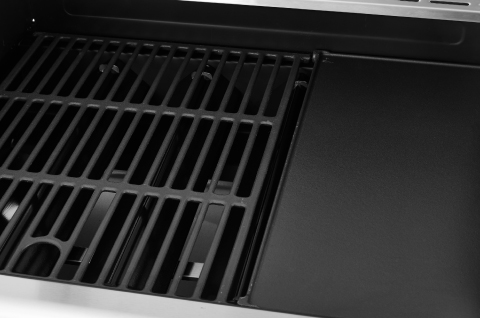 Dual cooking surface