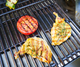 Coated cast-iron cooking grate.