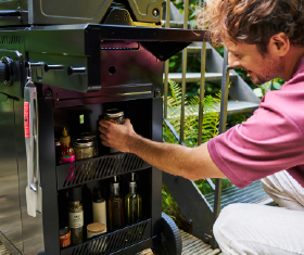 Organised storage for clutter-free grilling.