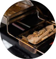 Wood chip tray for infusing extra flavour