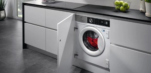 AEG 7000 ProSteam washing machine.